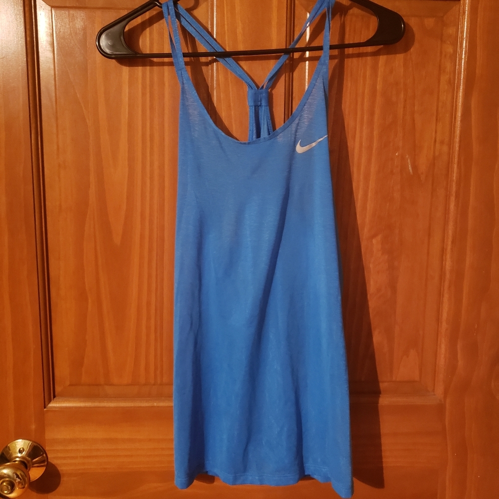 Nike lightweight tanktop